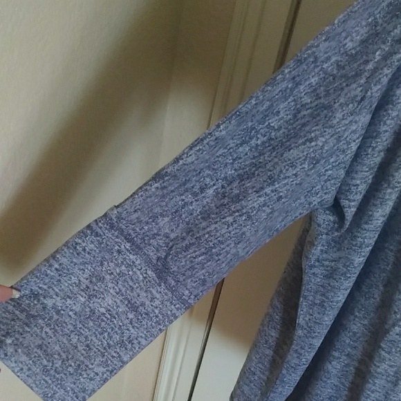 Roamans Top - Picture 4 of 8